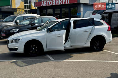 Универсал Volvo V60 2016 в 