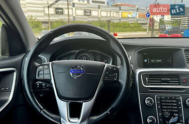 Универсал Volvo V60 2016 в 