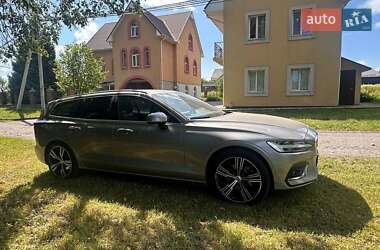 Универсал Volvo V60 2021 в Ровно