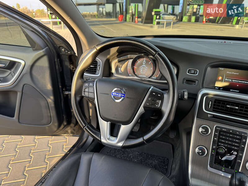 Універсал Volvo V60 2014 в Миколаєві