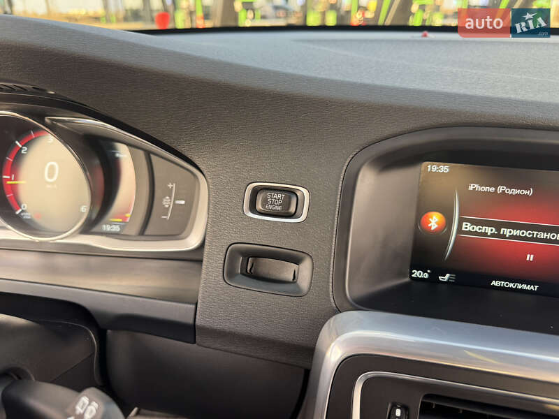 Універсал Volvo V60 2014 в Миколаєві