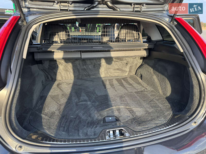 Універсал Volvo V60 2014 в Миколаєві