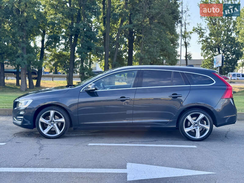 Универсал Volvo V60 2014 в Киеве