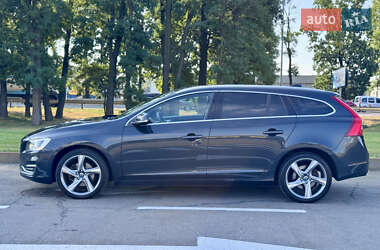 Универсал Volvo V60 2014 в 