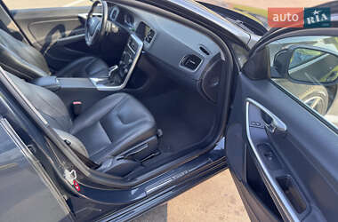Универсал Volvo V60 2014 в 