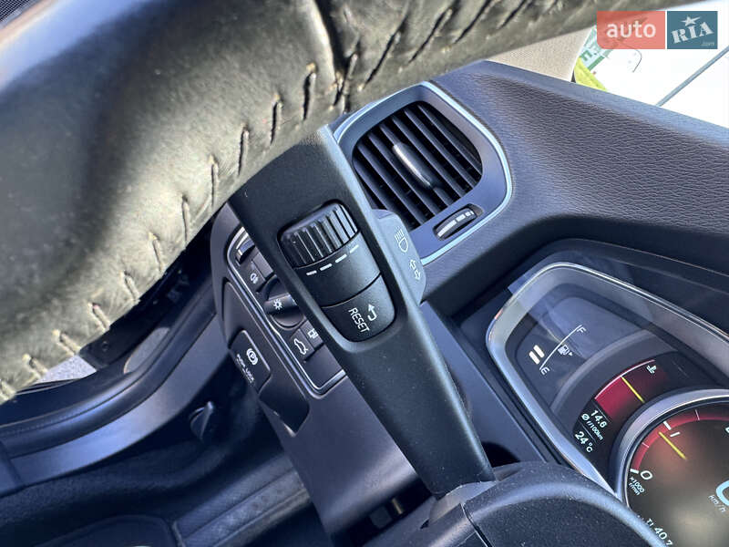 Универсал Volvo V60 2014 в Киеве