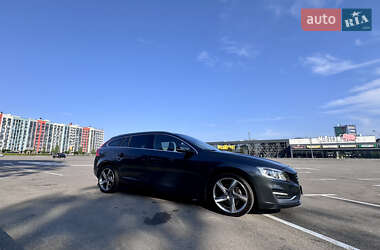 Универсал Volvo V60 2014 в 