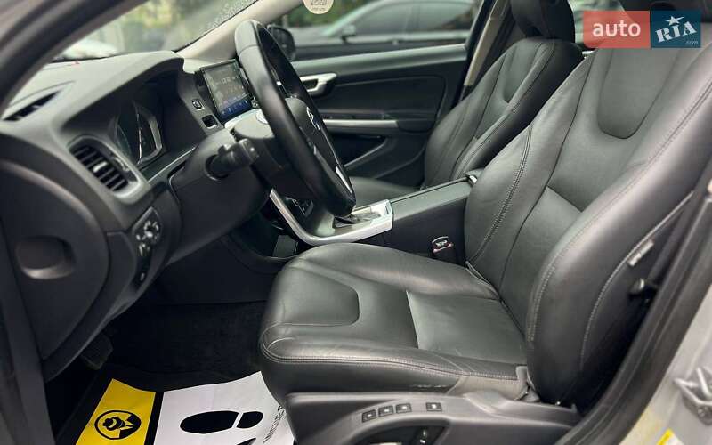 Універсал Volvo V60 2013 в Івано-Франківську