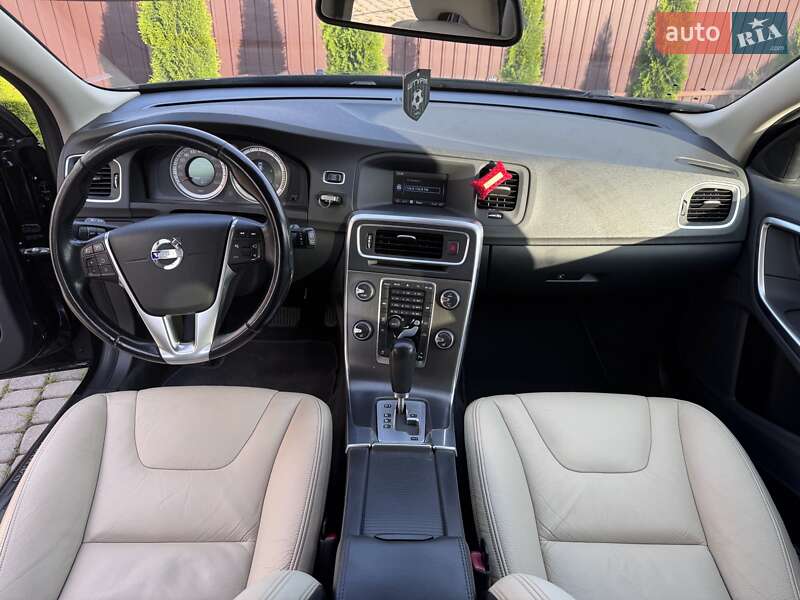 Универсал Volvo V60 2010 в Стрые