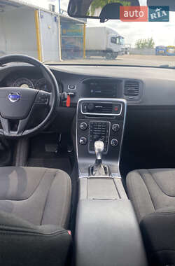 Универсал Volvo V60 2012 в 