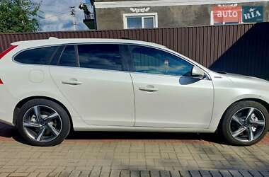 Универсал Volvo V60 2014 в 