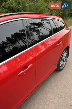 Универсал Volvo V60 2013 в 
