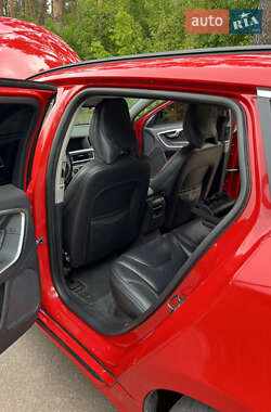Универсал Volvo V60 2013 в 