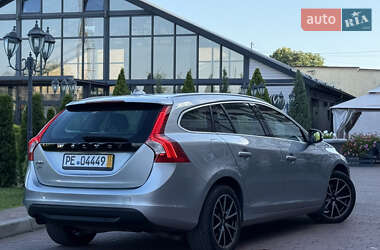 Универсал Volvo V60 2012 в 