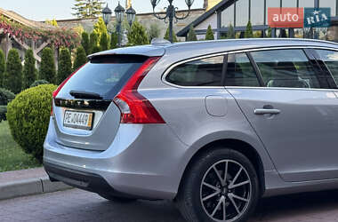 Универсал Volvo V60 2012 в 