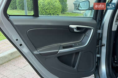 Универсал Volvo V60 2012 в 