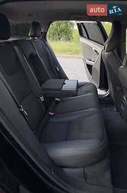 Универсал Volvo V60 2010 в 