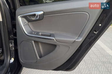 Универсал Volvo V60 2010 в 