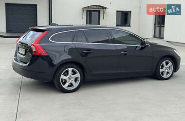 Универсал Volvo V60 2012 в 