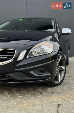 Универсал Volvo V60 2011 в 