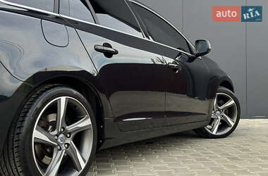 Универсал Volvo V60 2011 в 