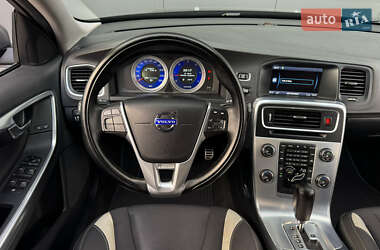 Универсал Volvo V60 2011 в 
