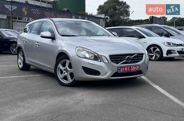 Универсал Volvo V60 2012 в Киеве