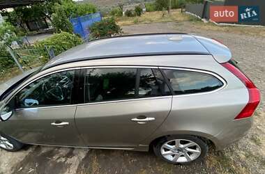 Универсал Volvo V60 2014 в 