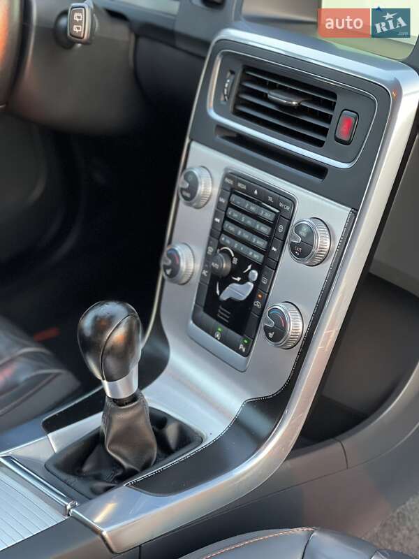 Универсал Volvo V60 2014 в Звягеле