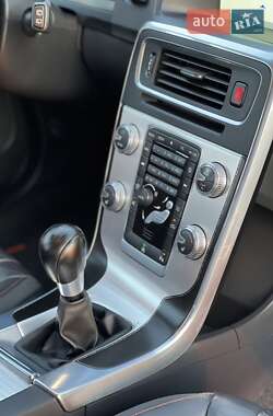 Универсал Volvo V60 2014 в 