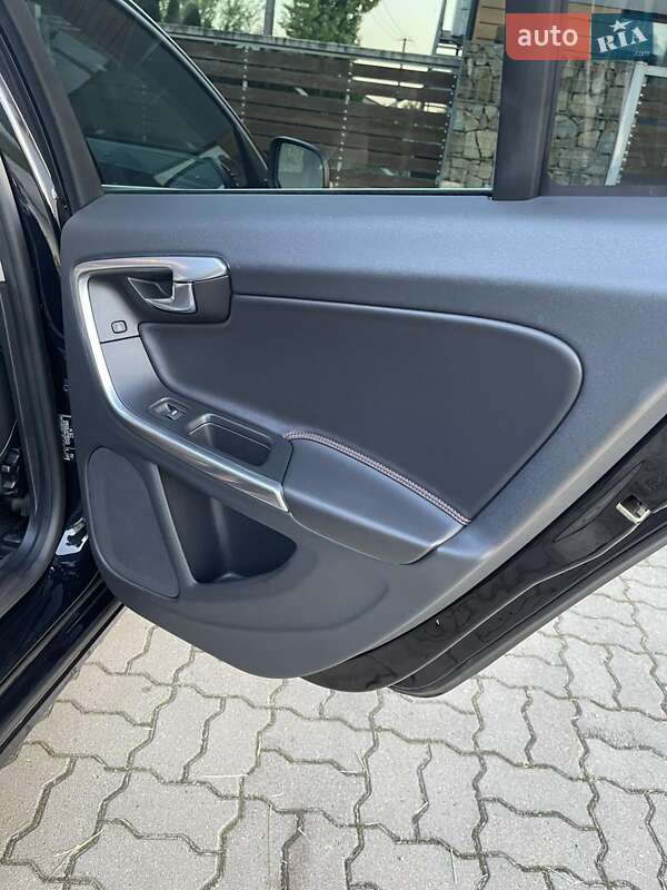 Универсал Volvo V60 2014 в Звягеле