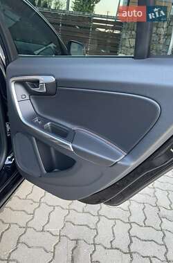 Универсал Volvo V60 2014 в 