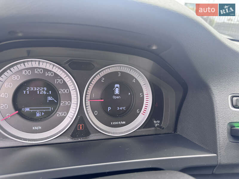 Универсал Volvo V60 2012 в Киеве