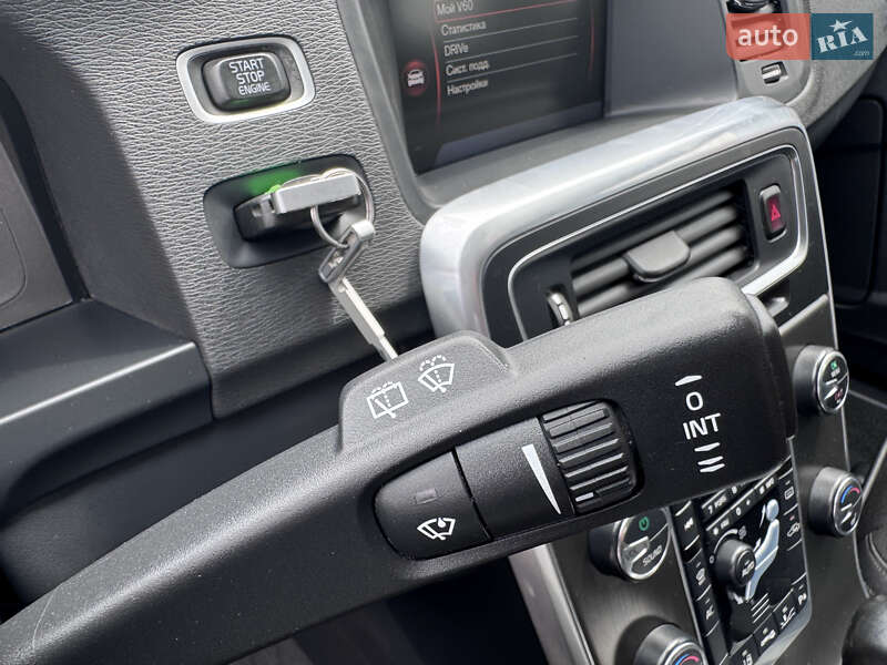 Универсал Volvo V60 2012 в Киеве