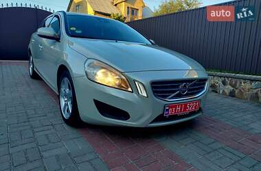 Универсал Volvo V60 2013 в Бродах