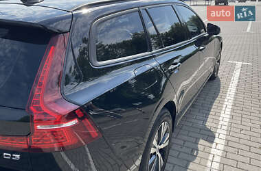 Универсал Volvo V60 2020 в 