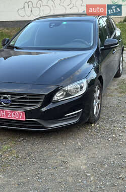 Универсал Volvo V60 2013 в 