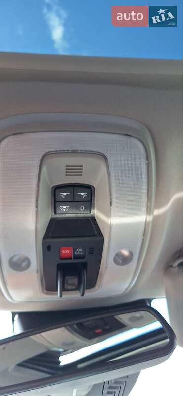 Универсал Volvo V60 2014 в Львове