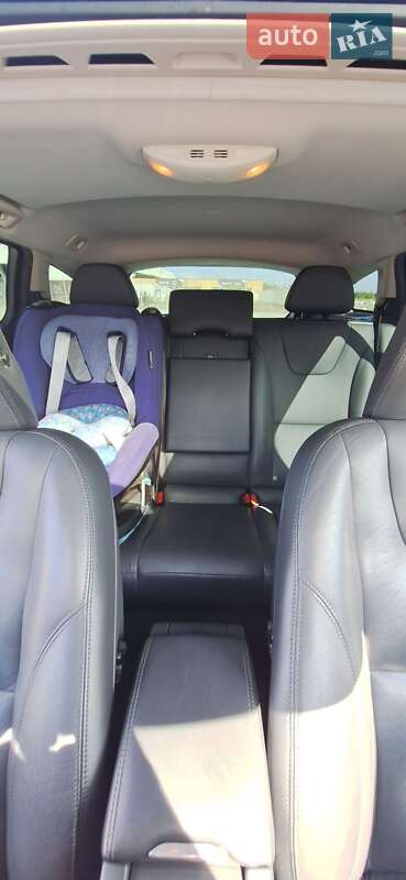 Универсал Volvo V60 2014 в Львове