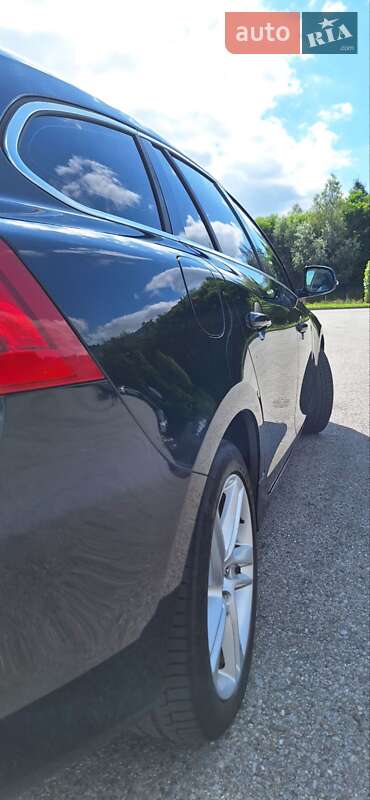 Универсал Volvo V60 2014 в Львове