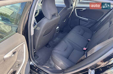 Универсал Volvo V60 2013 в 