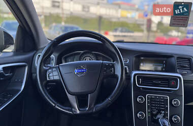 Универсал Volvo V60 2013 в 
