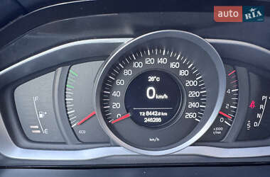 Универсал Volvo V60 2013 в 