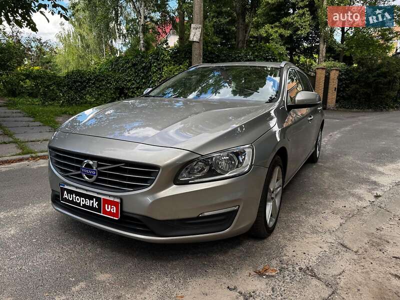 Volvo V60 2015