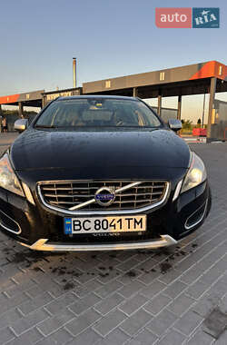Универсал Volvo V60 2012 в Золочеве