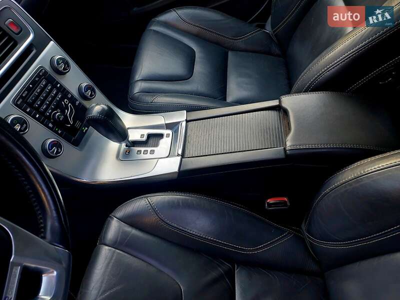 Универсал Volvo V60 2012 в Бродах