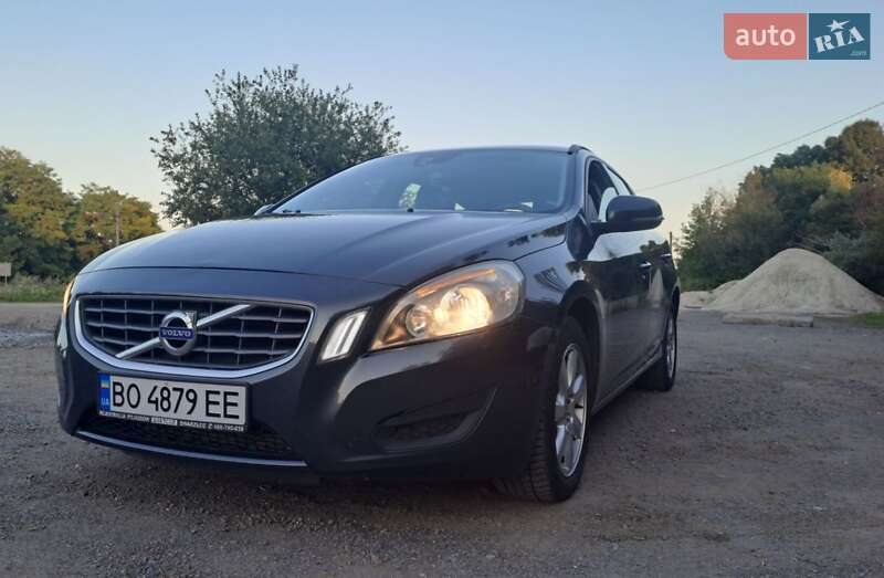 Универсал Volvo V60 2011 в 