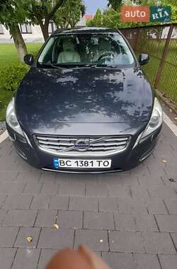 Volvo V60 2013 Volvo V60 2013