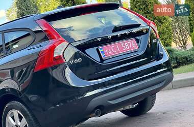 Универсал Volvo V60 2012 в 