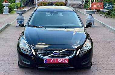 Универсал Volvo V60 2012 в 